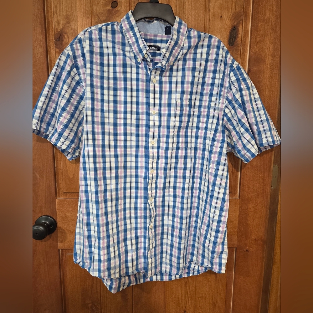 IZOD Men's Blue‎ and White Plaid Shirt